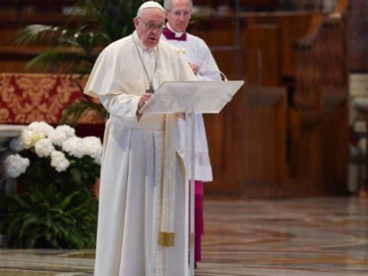 Papa insta a una tregua mundial y a perdonar la deuda de los países pobres