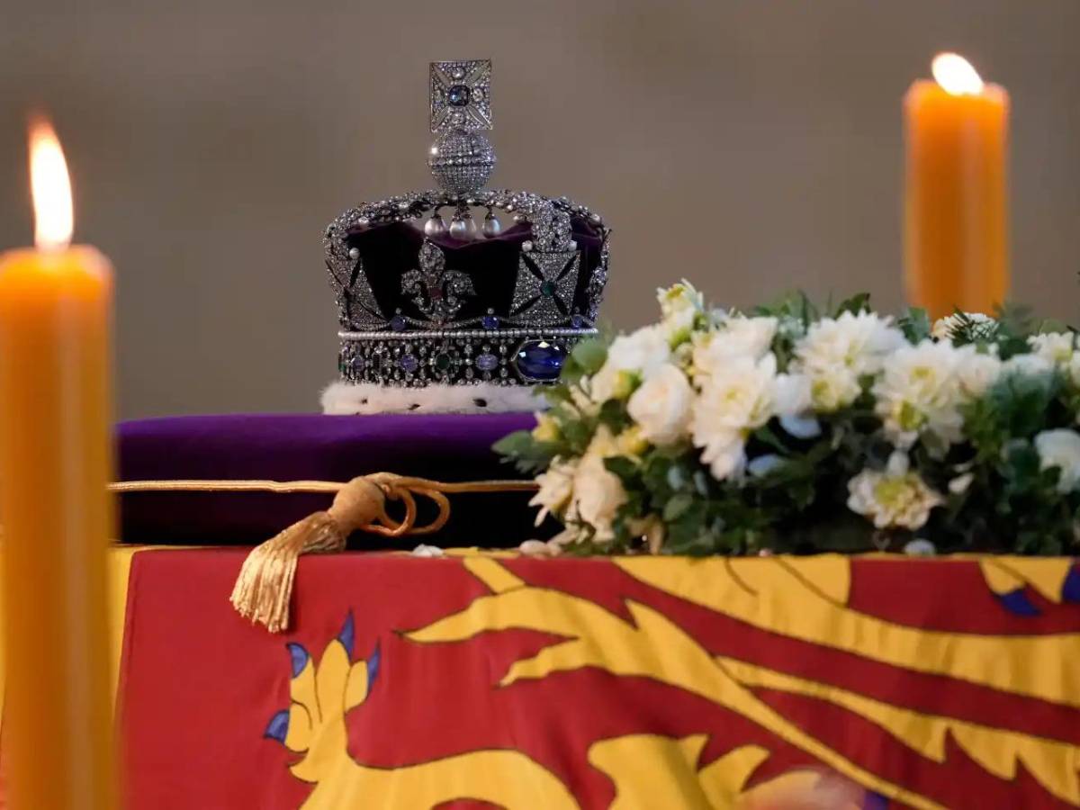 Despiden a Isabel II con un grandioso funeral