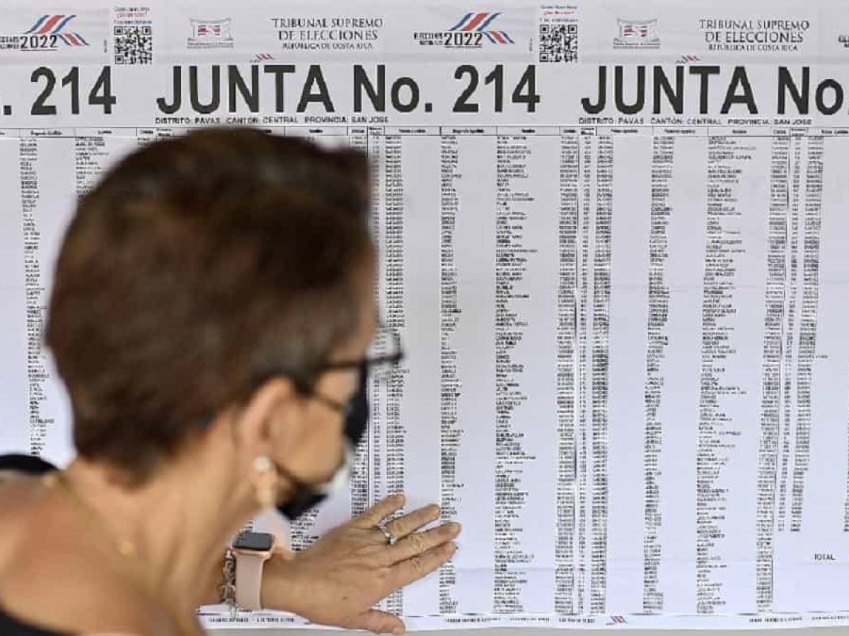 Costa Rica encara la segunda ronda electoral presidencial con candidatos que no son populares