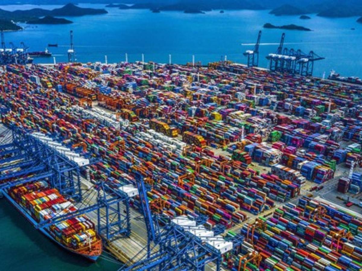 Posible alza en los fletes marítimos por cierre de mayor puerto de China