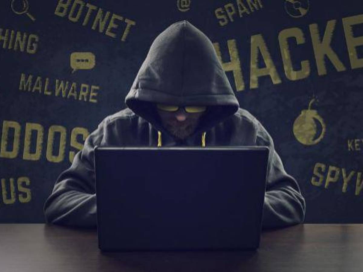 Costa Rica: Hackers ahora amenazan al sector empresarial y Hacienda restablece servicios