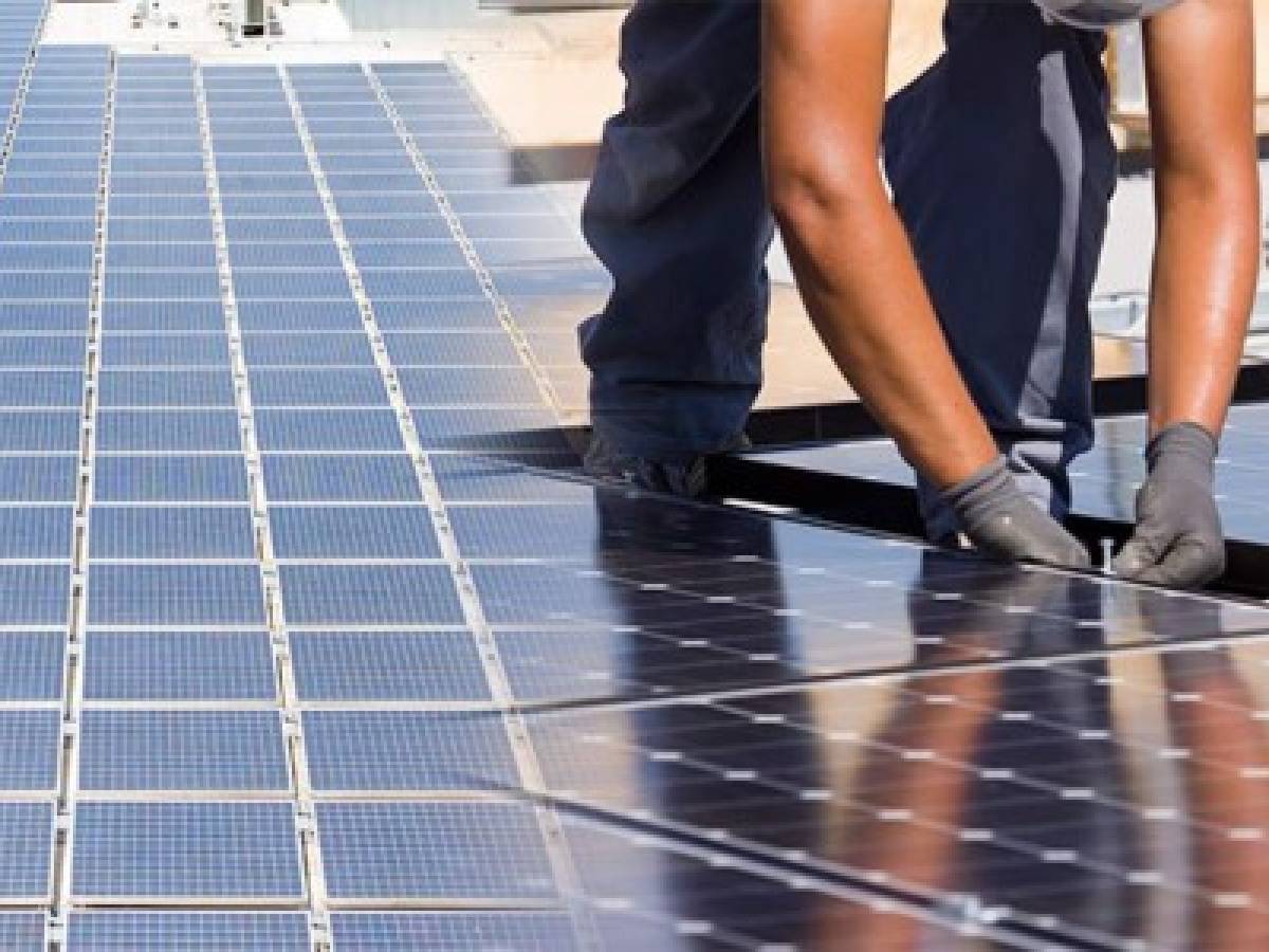 El Salvador: Proyecto fotovoltaico de Multiplaza estará listo en diciembre