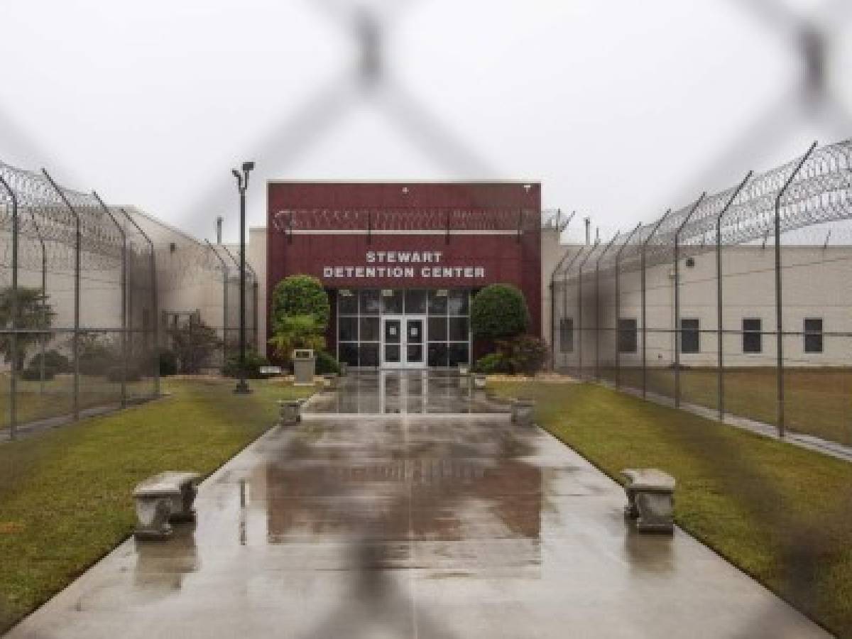EEUU cierra dos centros de detención de migrantes tras denuncias de abusos
