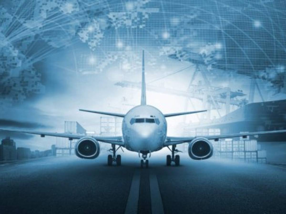 IATA alerta que procesos en aeropuertos podrían tomar hasta 8 horas sin digitalización