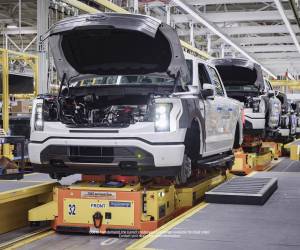 Ventas de vehículos eléctricos de Ford se disparan un 103 % en noviembre