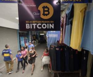 Creador de ethereum dice que adopción de bitcoin en El Salvador ‘no es sostenibe’
