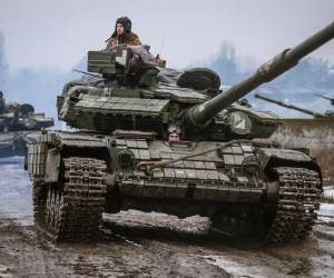 Rusia amenaza con extender ofensiva en Ucrania y descarta negociaciones de paz