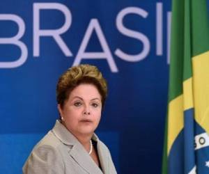Según las encuestas, si Marina Silva fuese candidata a la presidencia estaría segunda en la intención de voto, con 27%, contra 39% de Dilma Rousseff. (Foto: AFP)