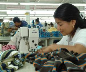Según el Informe Anual del Banco Central de Nicaragua, en 2015 la industria textil nacional tuvo una participación destacada y aportó 2,4% al PIB, 8,5% en empleo formal y 26,3% en exportaciones. (Foto: Archivo).