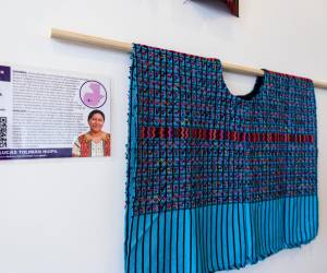 Exposición de tejedoras guatemaltecas promueve el comercio ético en EEUU