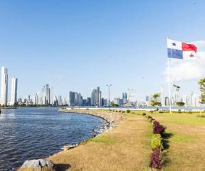 Panamá: Fitch advierte que gobierno afronta base de ingresos estrecha