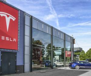 Entregas de autos Tesla aumentaron 42 % en el tercer trimestre