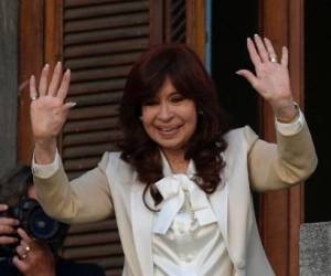 Argentina: Cristina Kirchner es condenada a prisión por corrupción