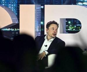 Elon Musk confía en su estrategia para Twitter e insiste en la regulación de las IA