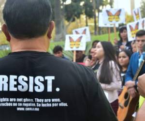 Dreamers and advocates attend a rally in support of a Clean Dream Act in Los Angeles, California on March 5, 2018, the deadline for DACA recipients from the Trump administration that went into motion six months ago. / AFP PHOTO / Frederic J. BROWN