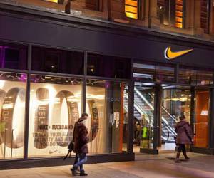 Nike no planea reabrir sus tiendas en Rusia