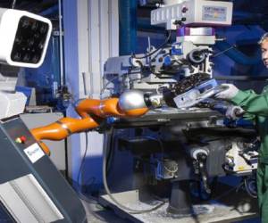 Los robots comenzaron en las áreas industriales, pero ahora la tendencia llegará a los servicios. (Foto: Archivo)