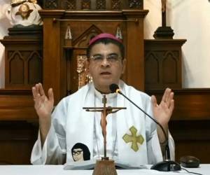 Obispo de Nicaragua agradece solidaridad tras dos semanas de retención policial