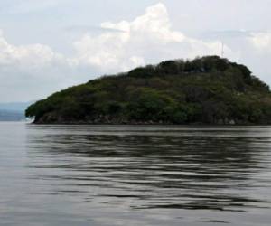 Isla Conejo. Territorio insular en el Golfo de Fonseca, que comparten Nicaragua, Honduras y El Salvador, los últimos dos países reclaman el islote como propio.