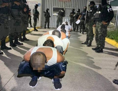 Trasladan a más de 1.600 pandilleros entre dos cárceles de Honduras