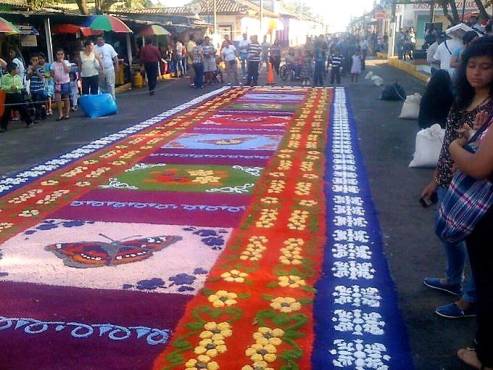 Harán una alfombra de dos kilómetros en El Salvador