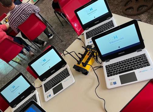 Honduras: buscan que un millón de estudiantes cuenten con acceso a internet en escuelas
