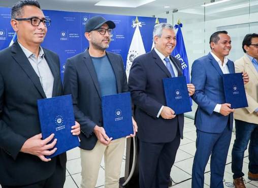 BCIE y El Salvador firman convenio por US$625.000 para beneficiar a estudiantes