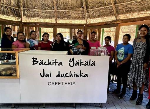Comunidad indígena en Costa Rica progresa con su primera cafetería liderada por mujeres