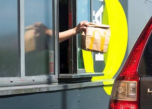 Encuentran a niños de 10 años trabajando en un McDonald’s hasta las 2 a.m.