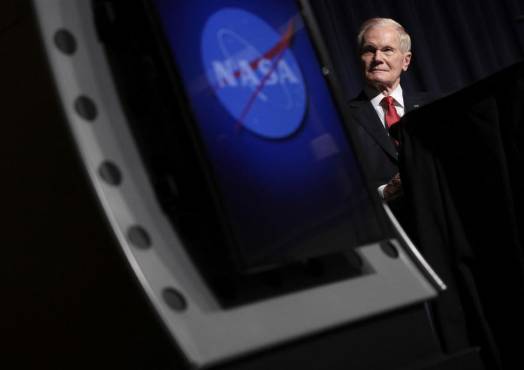 <i>El administrador de la NASA, Bill Nelson, asiste a una conferencia de prensa en la sede de la NASA el 14 de septiembre de 2023 en Washington, DC. La NASA anunció que la agencia ha nombrado un nuevo director de investigación para estudiar “fenómenos anómalos no identificados”, anteriormente conocidos como ovnis. Gana McNamee/Getty Images/AFPGANA MCNAMEE / GETTY IMAGES NORTEAMÉRICA / Getty Images vía AFP</i>