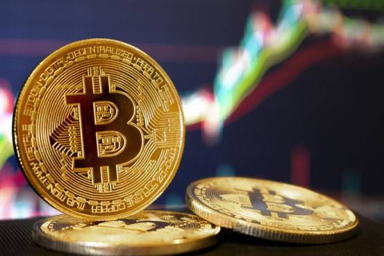 El bitcoin se dispara un 8 % al aumentar el apetito por el riesgo