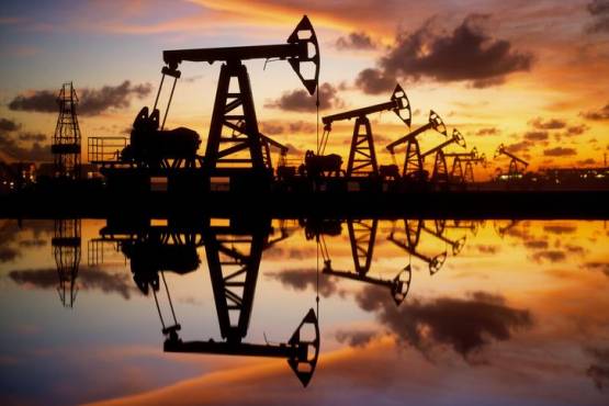 El petróleo se acerca a sus precios máximos en 13 años