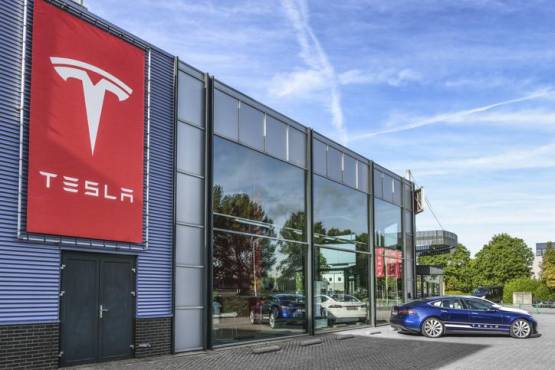 Entregas de autos Tesla aumentaron 42 % en el tercer trimestre