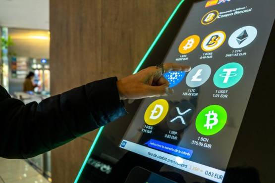 Número de cajeros de bitcoin en el mundo ha bajado 15 % en lo que va del año