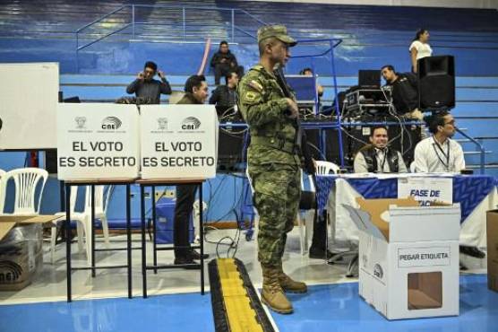 La política de ‘mano dura’ domina fin de campaña electoral en Ecuador