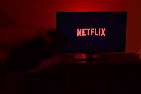 Tras caída de suscriptores, Netflix despide a 150 colaboradores