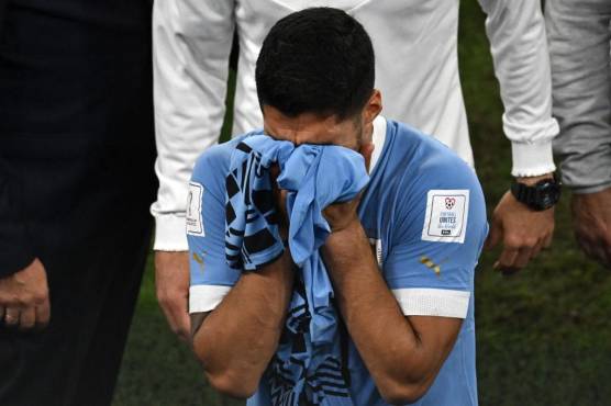 El delantero uruguayo #09 Luis Suárez reacciona al final del partido de fútbol del Grupo H de la Copa Mundial Qatar 2022 entre Ghana y Uruguay en el estadio Al-Janoub en Al-Wakrah, al sur de Doha el 2 de diciembre de 2022. FOTO Philip FONG / AFP