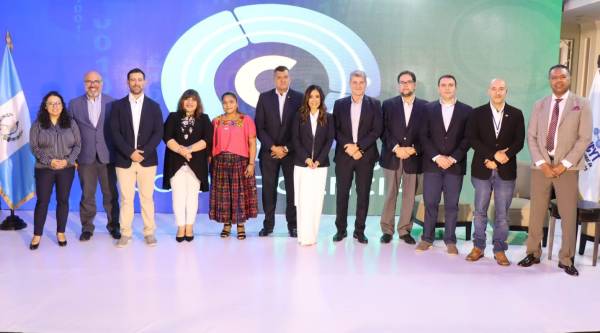 Realizan nueva edición de Converciencia en Guatemala