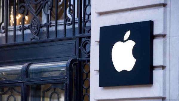 Apple bate un nuevo récord al conocerse que estaría desarrollando ‘Apple GPT’