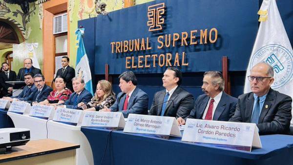 Guatemala: Solicitan retiro de inmunidad a magistrados del TSE por avalar inscripción de Baldizón