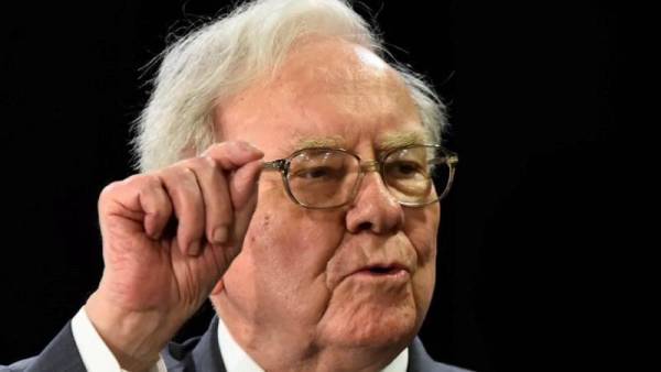 Warren Buffett advierte: ‘No hemos terminado con las quiebras bancarias’