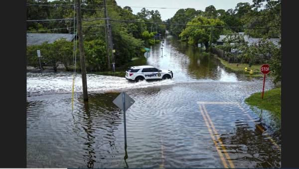 Grandes inundaciones en Florida tras el paso del huracán Idalia