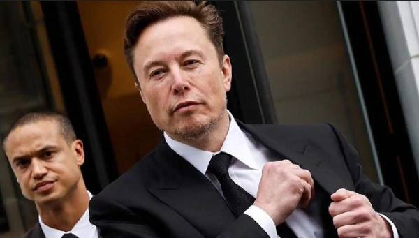 Las ‘cualidades enfurecedoras’ de Elon Musk son la clave de su éxito, dice su biógrafo