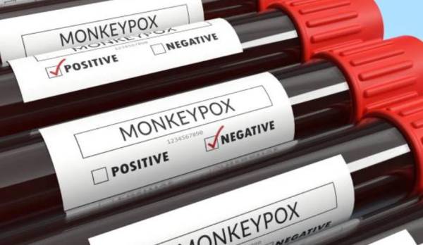 OMS investiga si rapidez de propagación de viruela del mono se debe a mutaciones