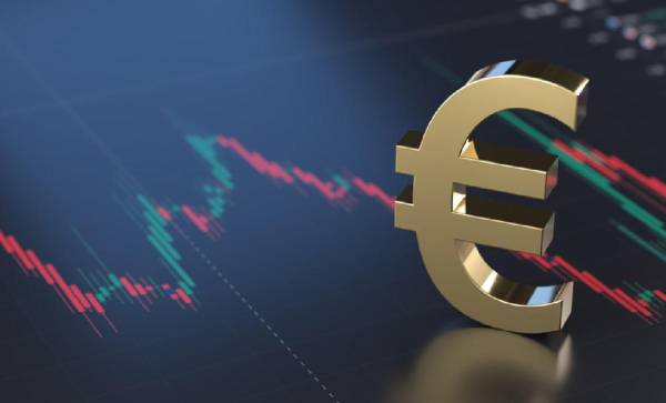 BCE sube tasa clave a máximo histórico, pese a deterioro de perspectivas económicas