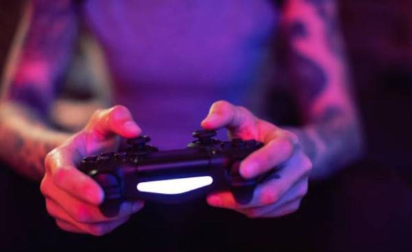 ‘Gamers’ siguen siendo adictos, pero gastan menos