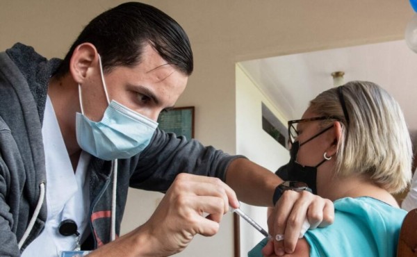 Costa Rica: Gobierno llama a mantener teletrabajo ante incremento de contagios
