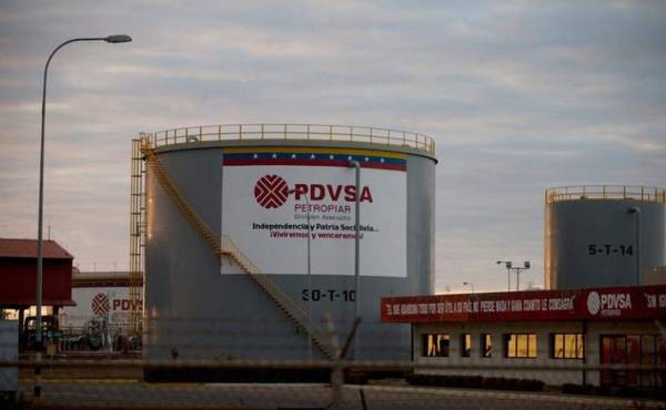 Industria petrolera de Venezuela, un gigante en ruinas en infraestructura
