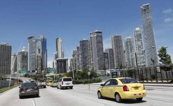 Panamá: Gobierno toma distancia de la firma Mossack Fonseca