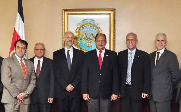 El presidente Solís expresó su compromiso de seguir avanzando en la ruta para que Costa Rica llegue a convertirse en miembro de la OCDE. (Foto: Presidencia de la República).
